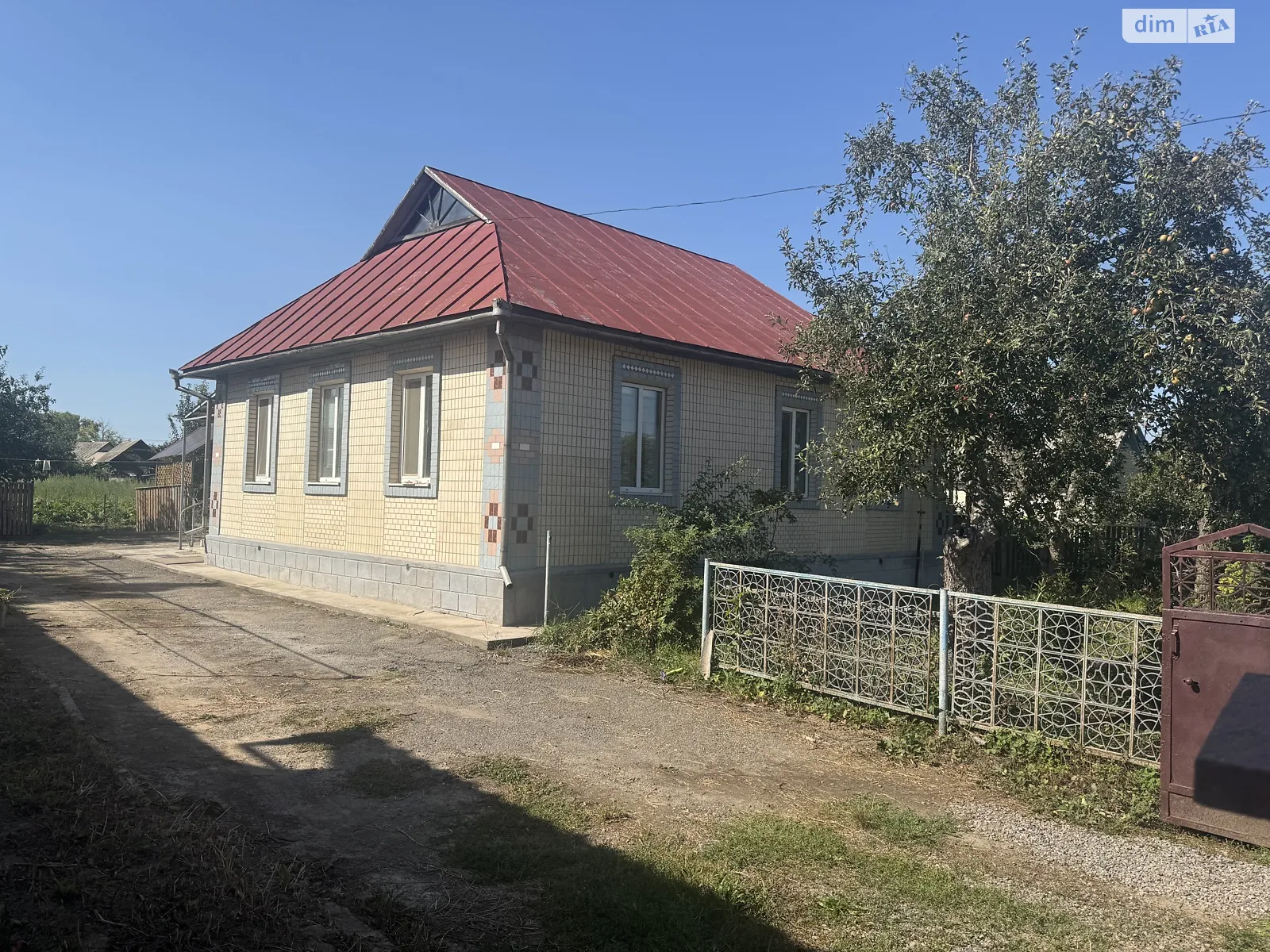 Продается одноэтажный дом 91.6 кв. м с гаражом, цена: 48000 $ - фото 1