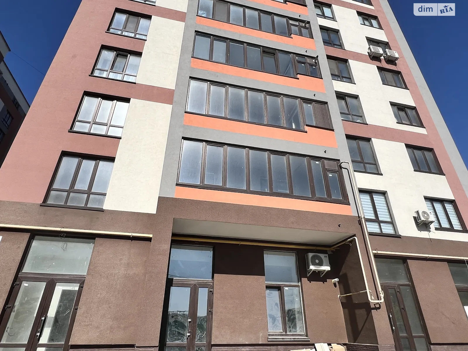 Сдается в аренду помещения свободного назначения 90 кв. м в 10-этажном здании, цена: 25000 грн - фото 1