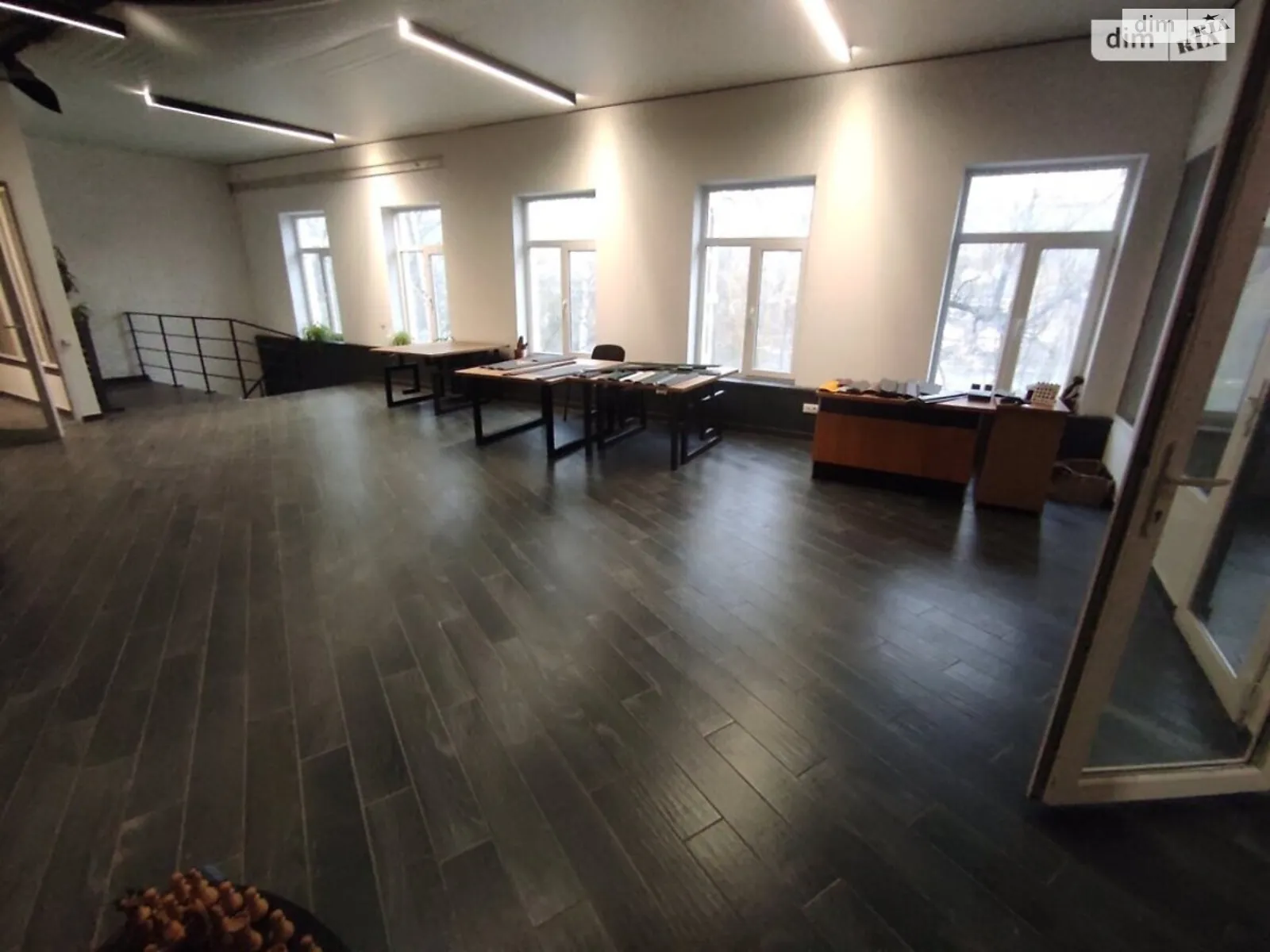 Сдается в аренду объект сферы услуг 200 кв. м в 2-этажном здании, цена: 15000 грн - фото 1