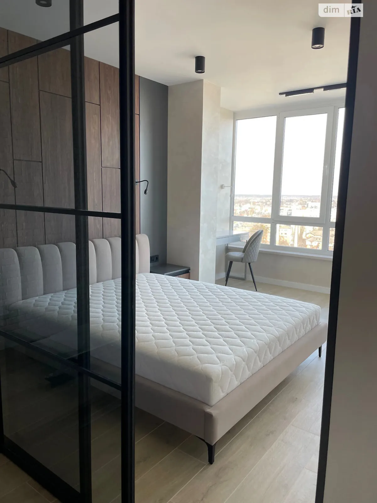 Продается 1-комнатная квартира 52 кв. м в Житомире, ул. Киевская - фото 1