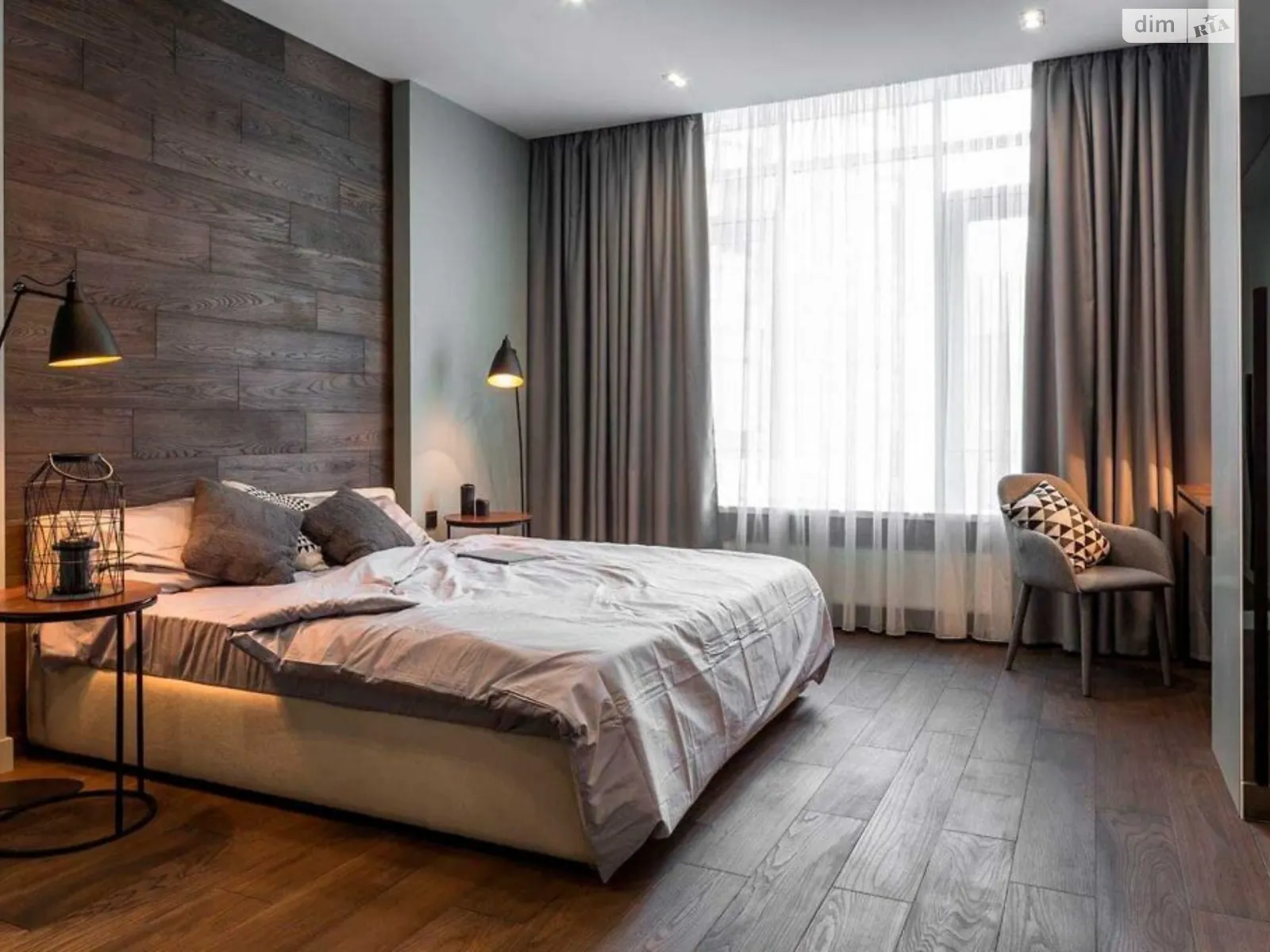 Продается дом на 2 этажа 309 кв. м с участком, цена: 205000 $ - фото 1