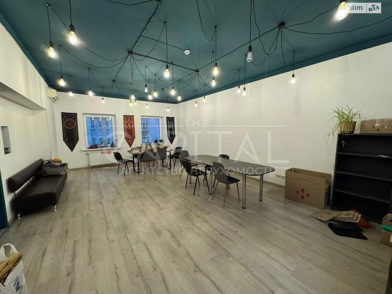 Сдается в аренду офис 140 кв. м в бизнес-центре, цена: 1500 $ - фото 1
