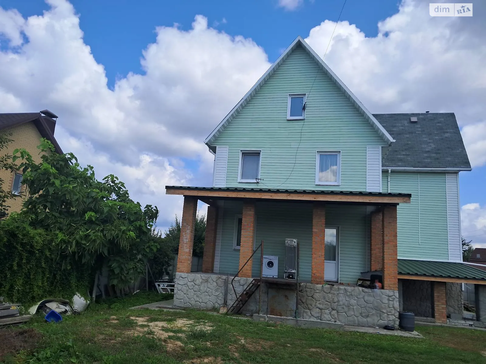 Продается дом на 2 этажа 200 кв. м с баней/сауной, цена: 89000 $ - фото 1