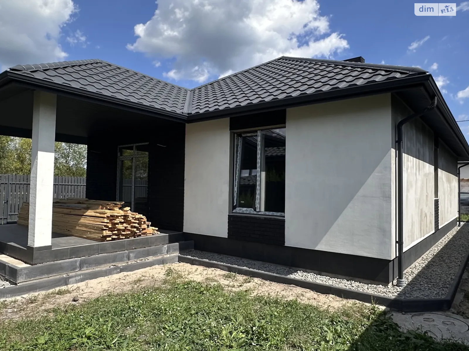 Продается одноэтажный дом 100 кв. м с камином, цена: 120000 $ - фото 1