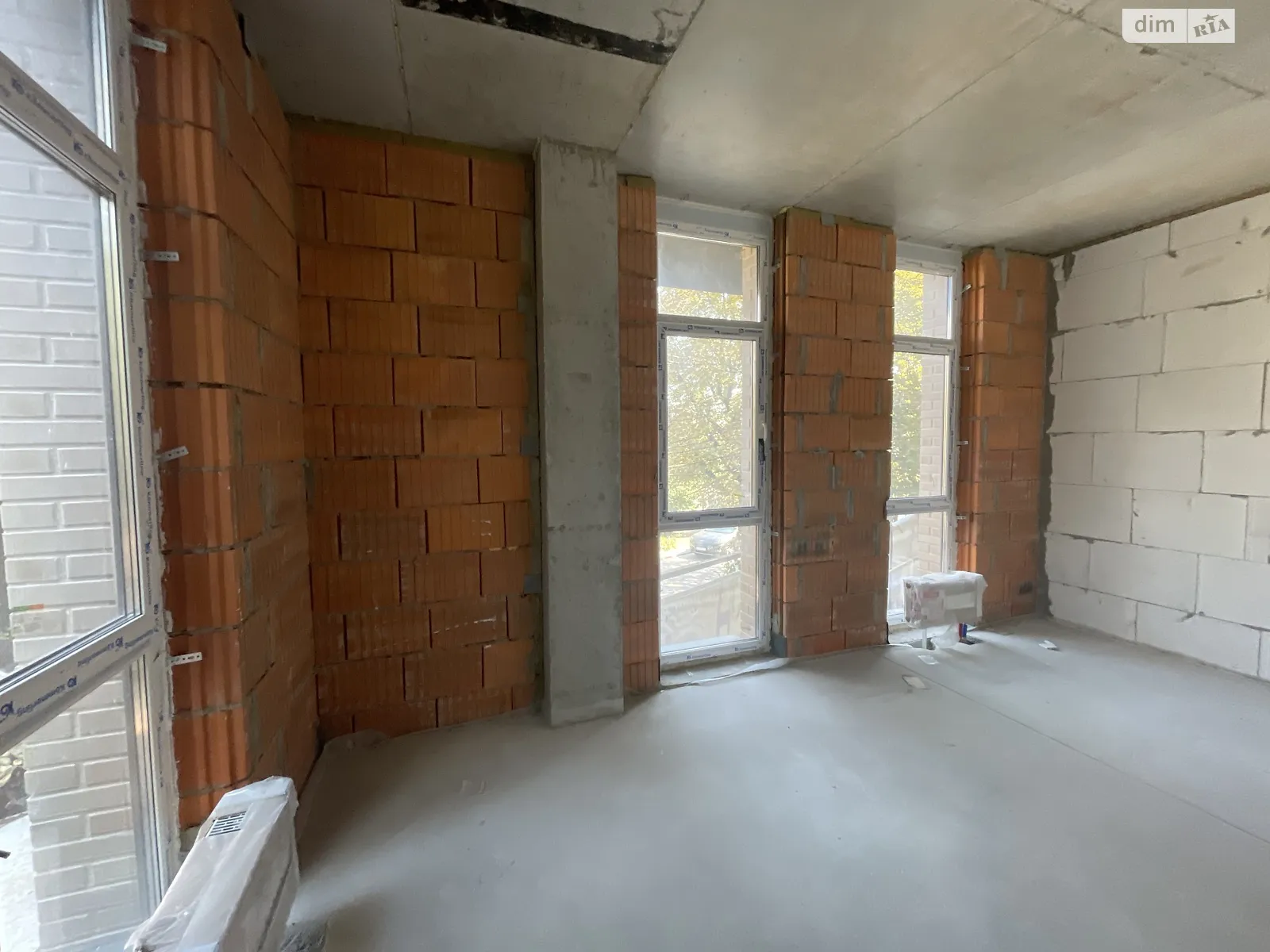 Продається 1-кімнатна квартира 32.5 кв. м у Одесі, вул. Дачна, 28Е - фото 1