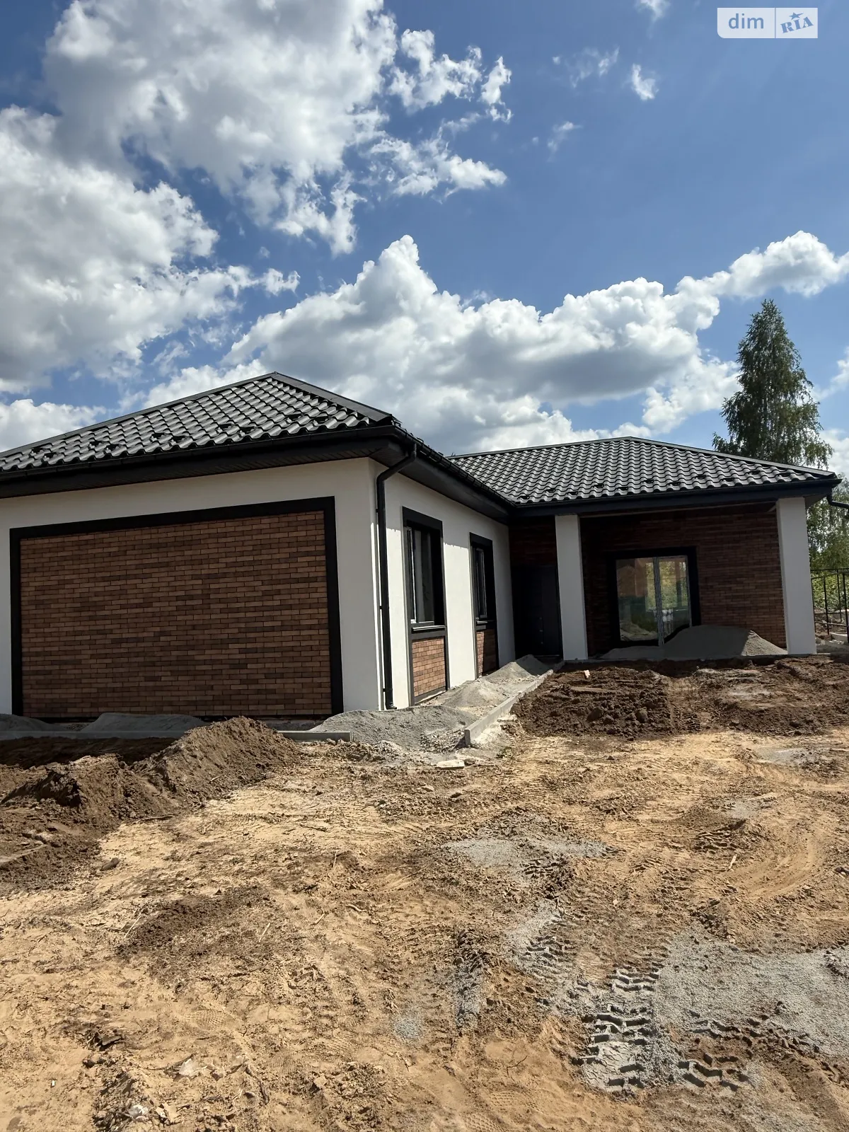 Продается одноэтажный дом 100 кв. м с балконом, цена: 100000 $ - фото 1