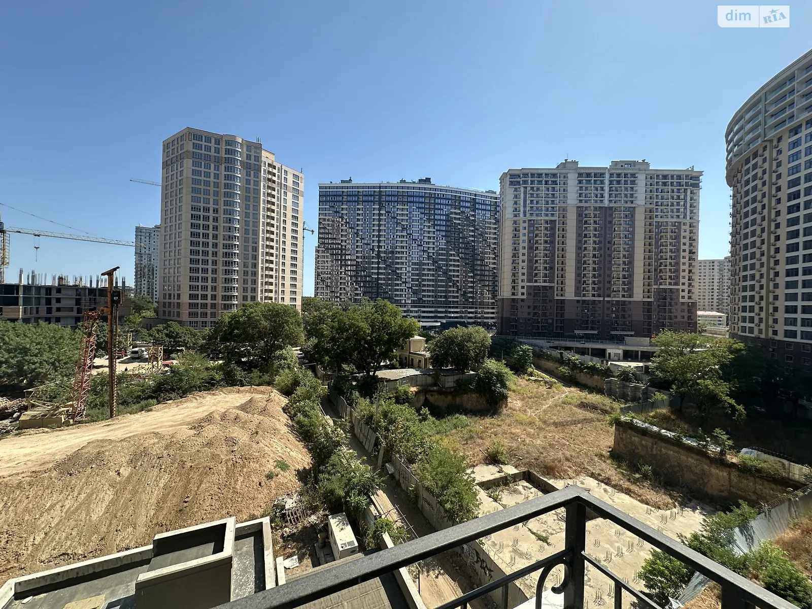 Продается 1-комнатная квартира 30 кв. м в Одессе, ул. Генуэзская - фото 1