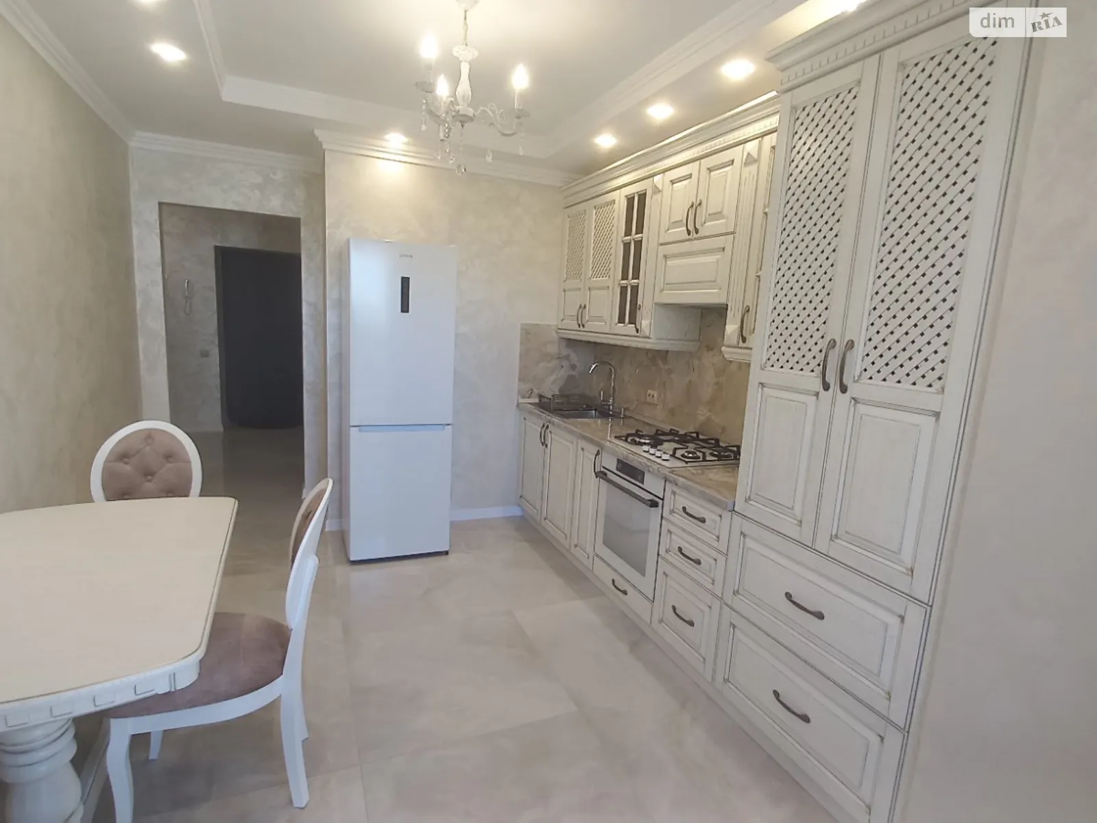 2-комнатная квартира 64.7 кв. м в Луцке, цена: 450 $ - фото 1