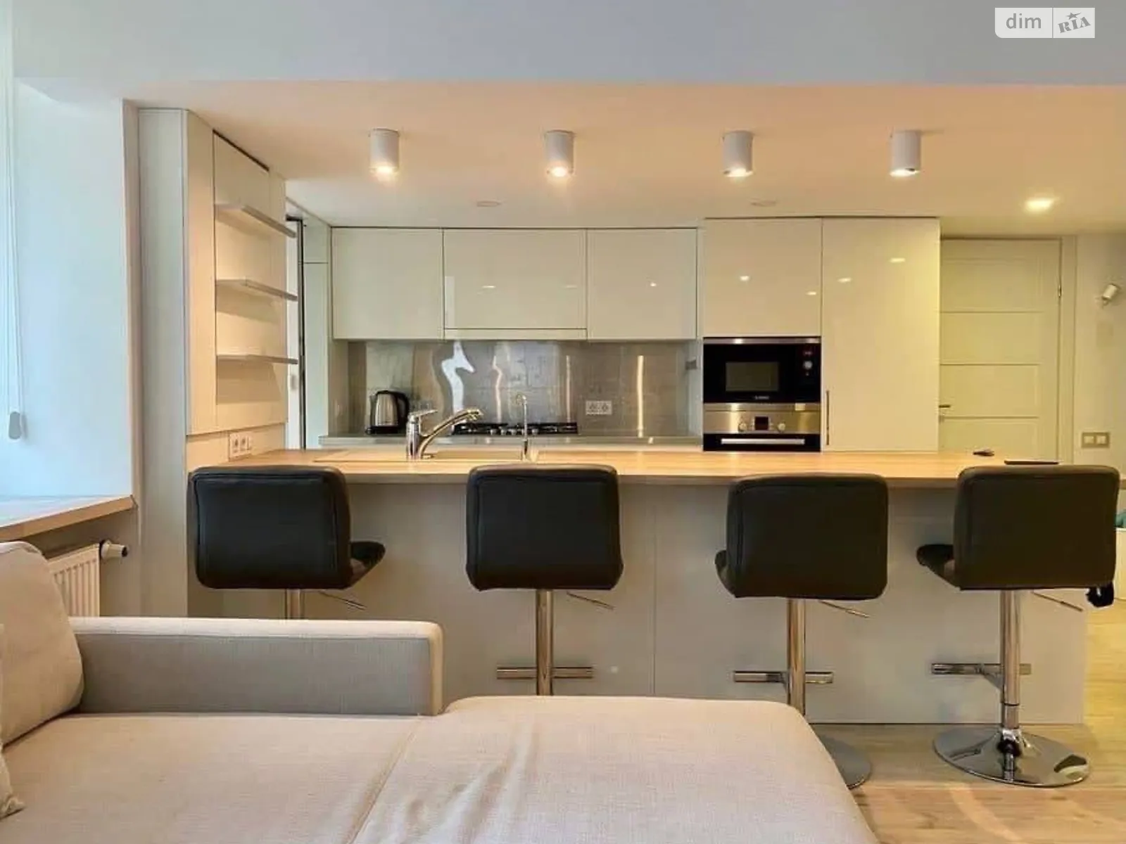 Здається в оренду 2-кімнатна квартира 73 кв. м у Дніпрі, вул. Гончара Олеся(Кірова), 4 - фото 1