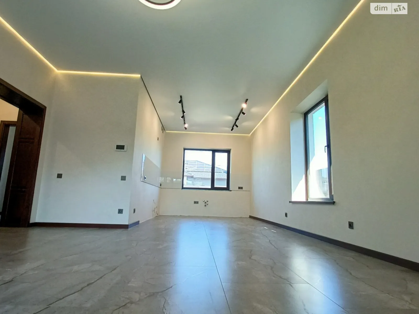 Продается одноэтажный дом 115 кв. м с гаражом, цена: 207000 $ - фото 1