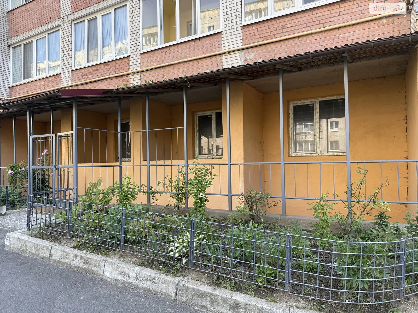 Продается помещения свободного назначения 98.9 кв. м в 10-этажном здании, цена: 48000 $ - фото 1