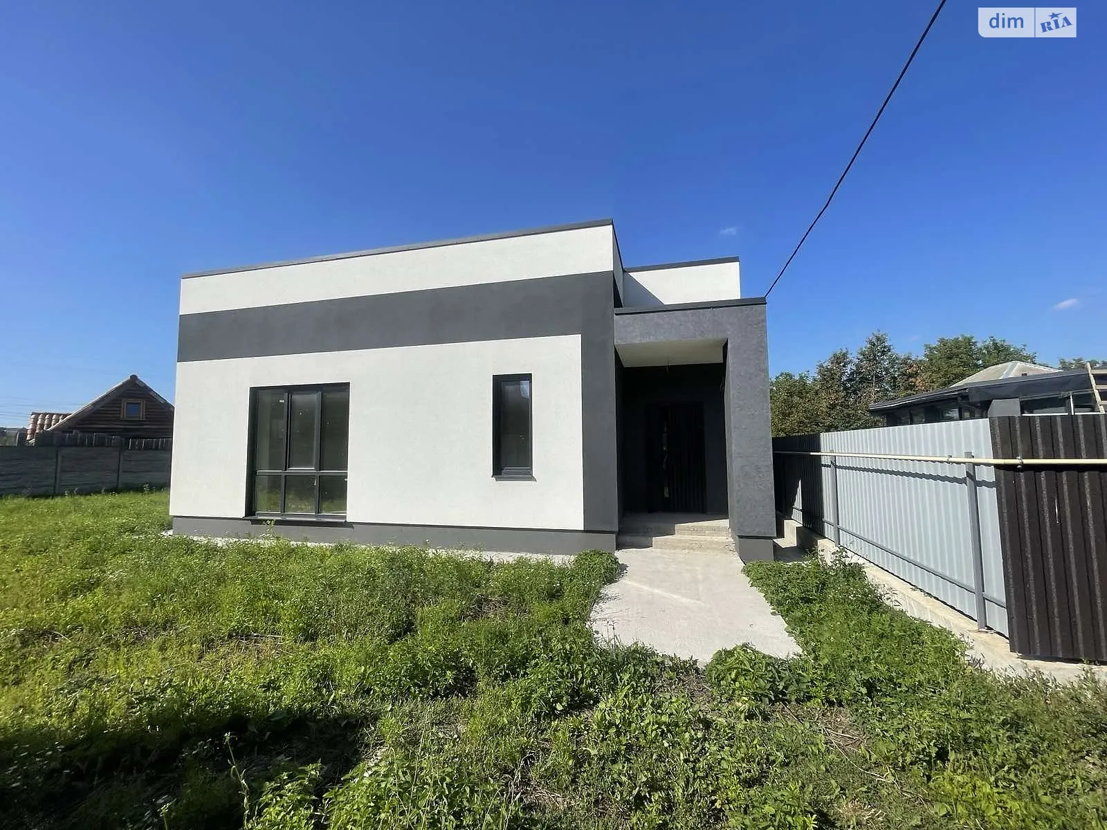 Продается одноэтажный дом 145 кв. м с камином, цена: 130000 $ - фото 1