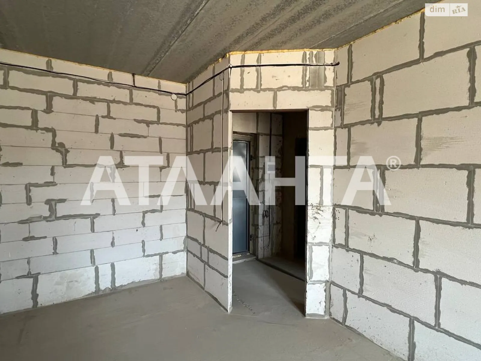Продается 1-комнатная квартира 37 кв. м в Стрижавке, ул. Киевская - фото 1
