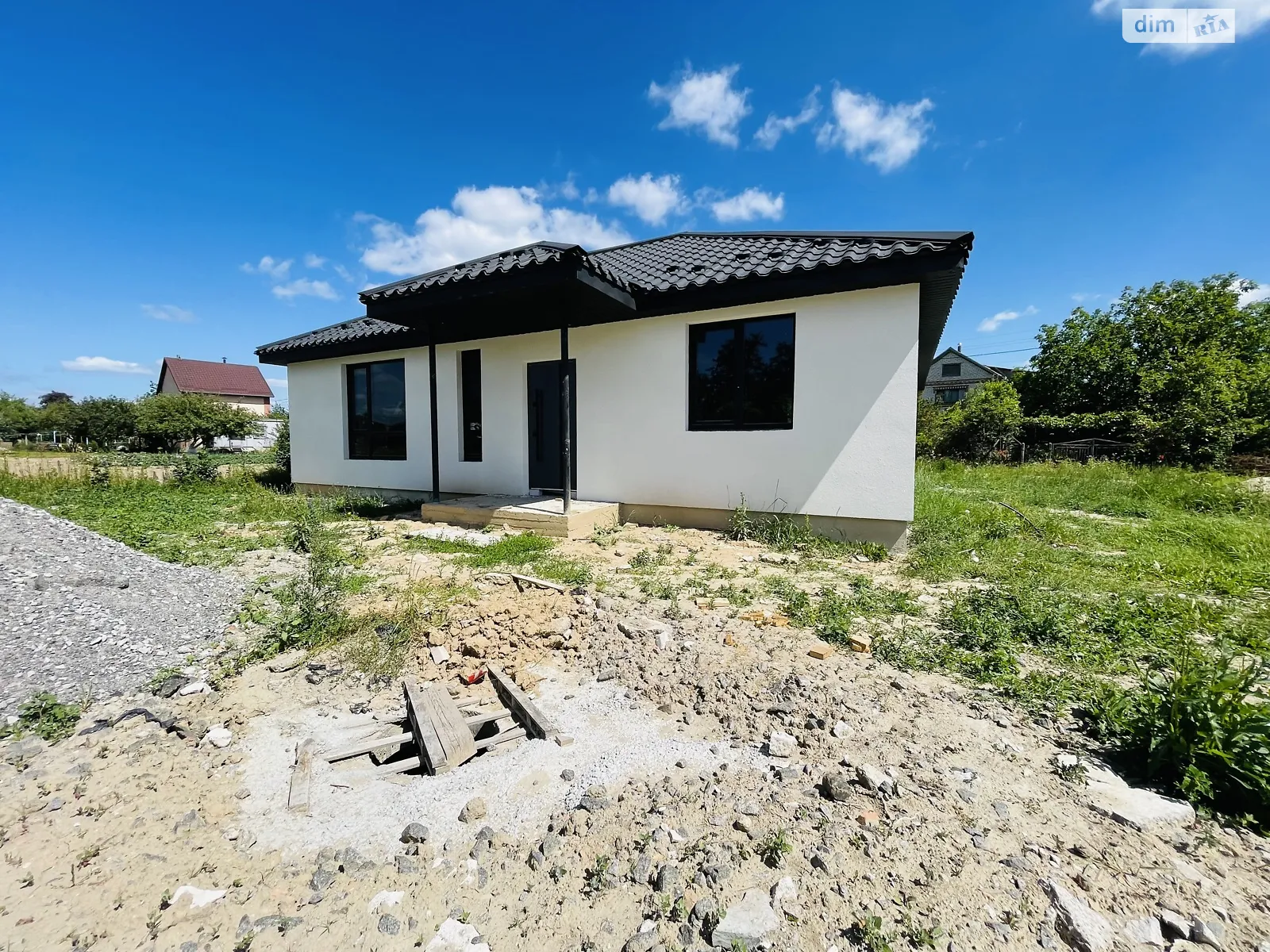 Продается одноэтажный дом 100 кв. м с гаражом, цена: 62000 $ - фото 1