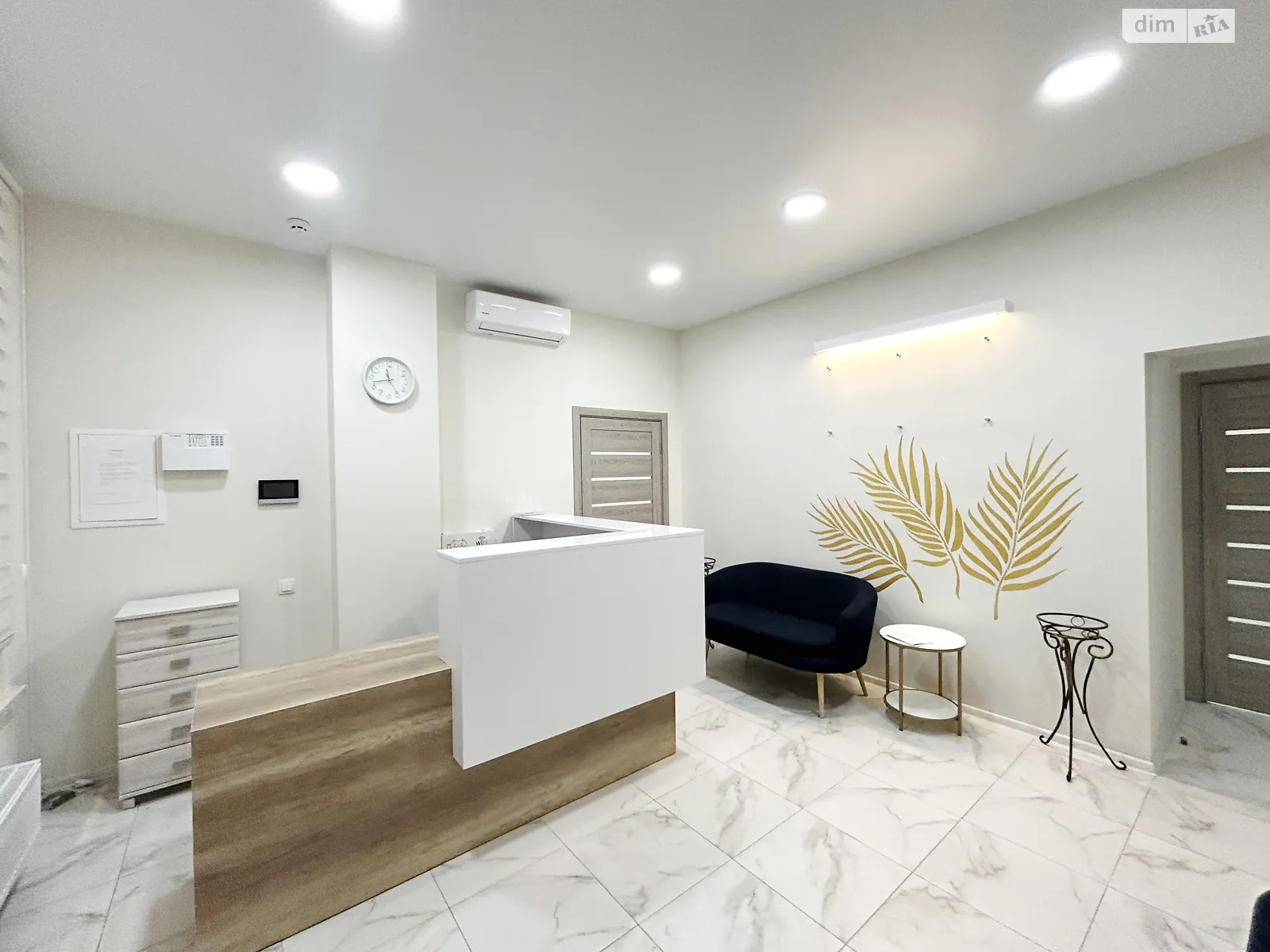 Сдается в аренду помещения свободного назначения 62 кв. м в 25-этажном здании, цена: 2000 $ - фото 1