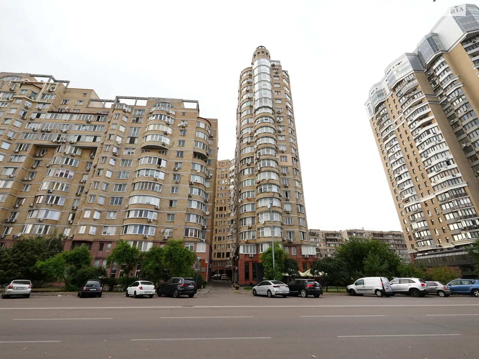 Продается офис 133 кв. м в бизнес-центре, цена: 164920 $ - фото 1