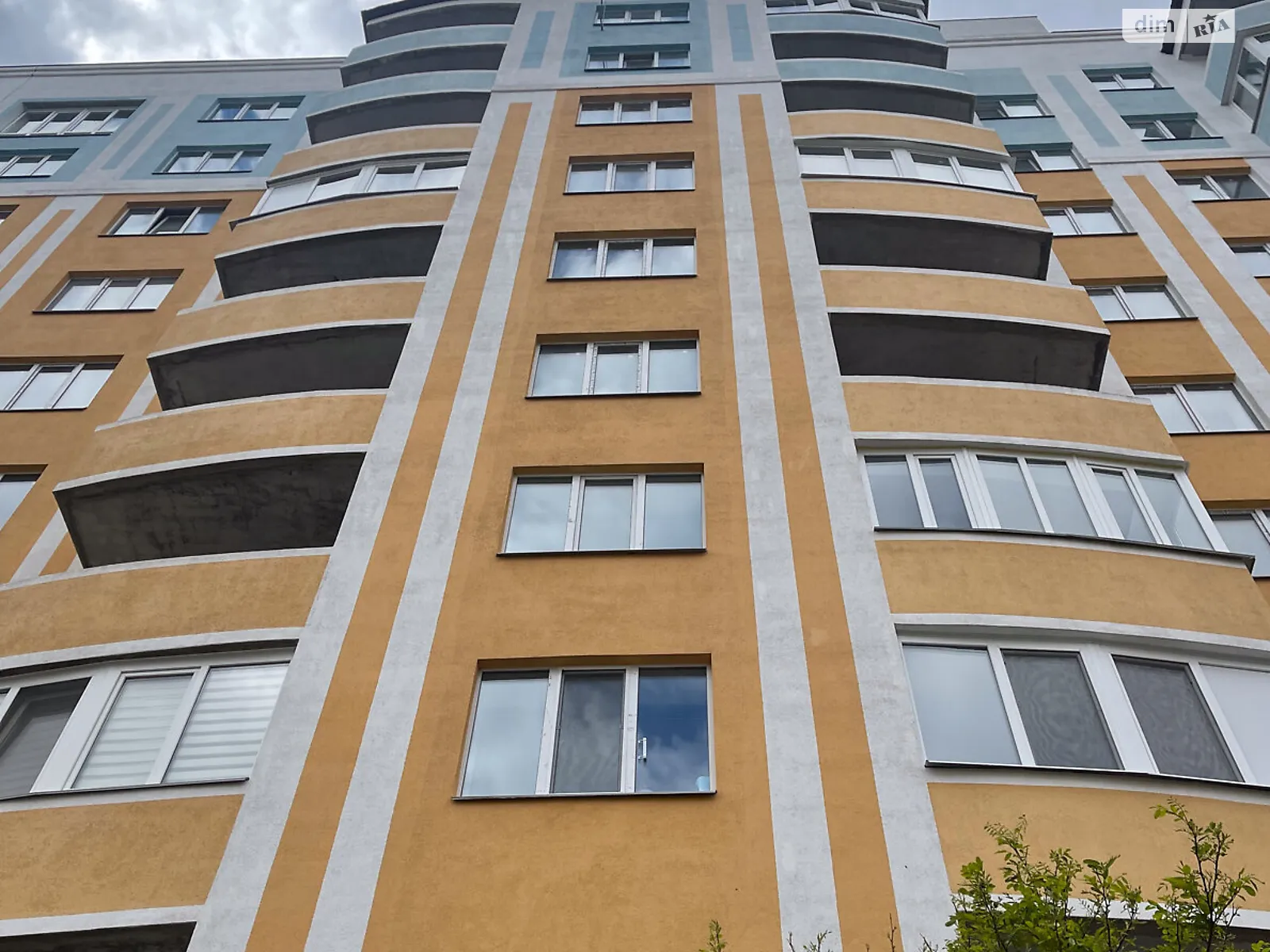 Продается 2-комнатная квартира 61.3 кв. м в Буче, ул. Ивана Кожедуба - фото 1