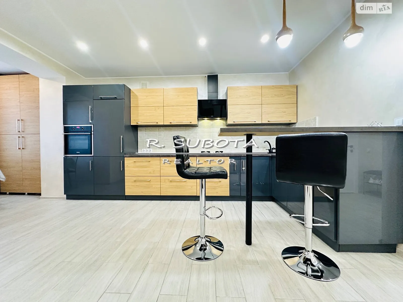 Сдается в аренду 1-комнатная квартира 55 кв. м в Днепре, ул. Набережная Победы, 62А - фото 1