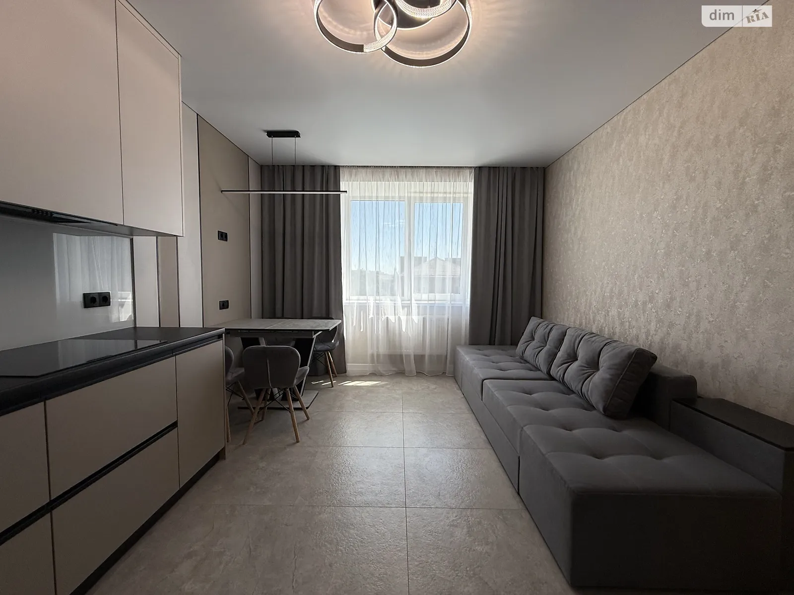 Продается 2-комнатная квартира 75 кв. м в Черкассах, ул. Гоголя, 261/2 - фото 1