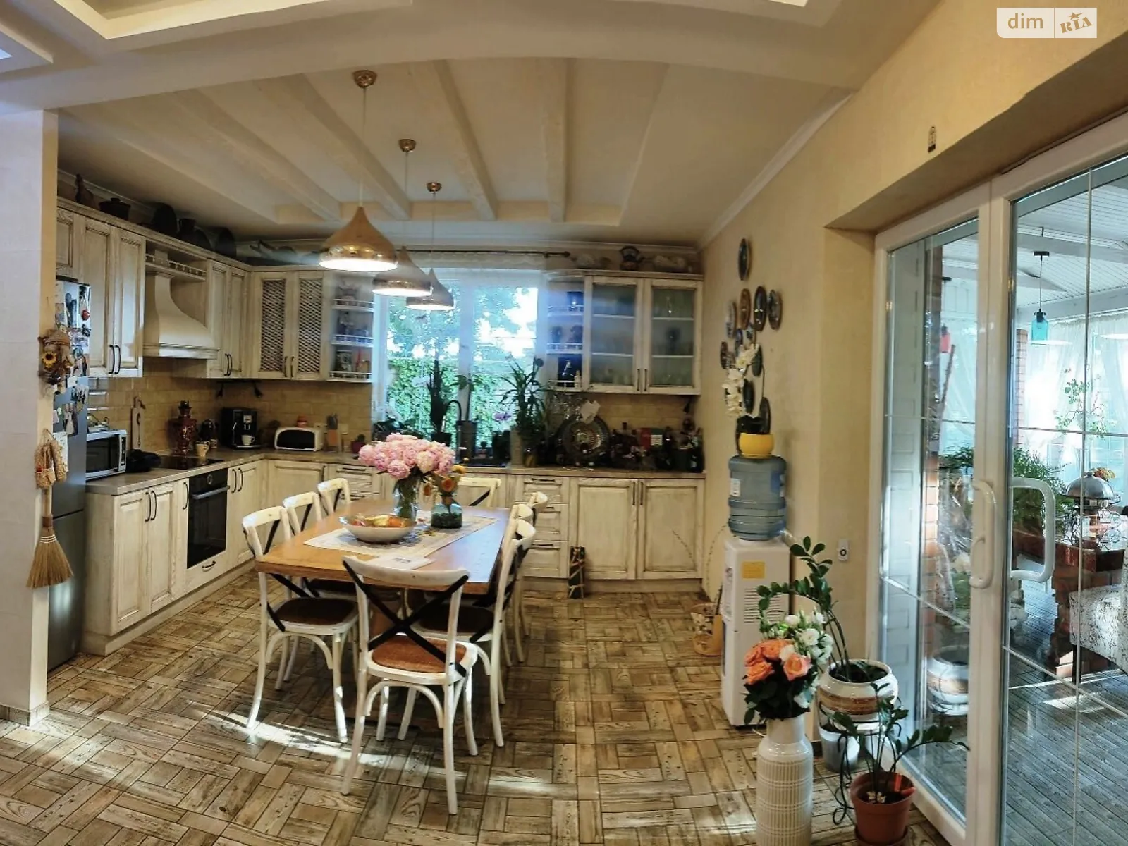 Продается дом на 2 этажа 160 кв. м с бассейном, цена: 209000 $ - фото 1