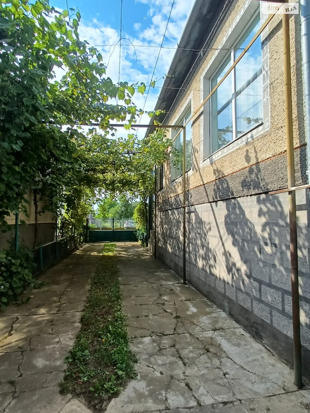 Продается одноэтажный дом 183 кв. м с садом, цена: 80000 $ - фото 1