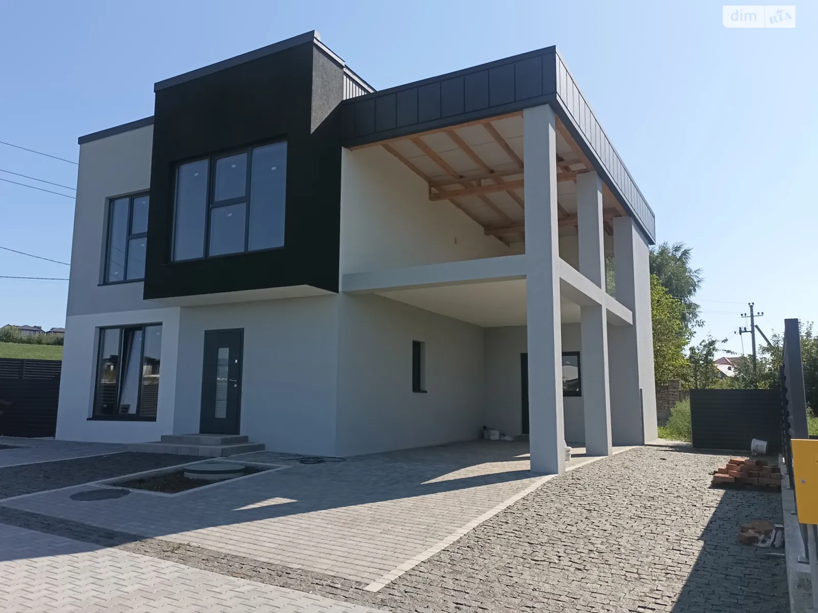 Продается дом на 2 этажа 150 кв. м с террасой, цена: 123000 € - фото 1