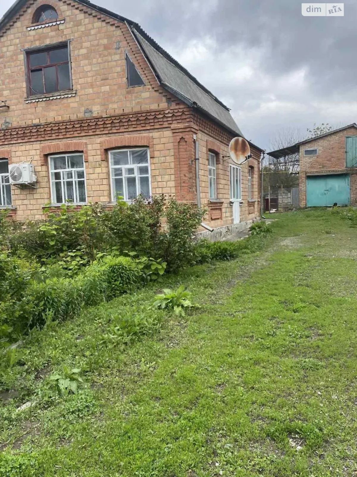 Продается дом на 2 этажа 120 кв. м с камином, цена: 26000 $ - фото 1