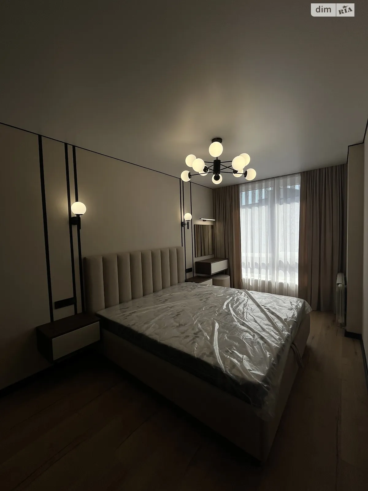 Продається 2-кімнатна квартира 65 кв. м у Івано-Франківську, вул. Юліана Пелеша(Крайківського), 3 корпус 8 - фото 1