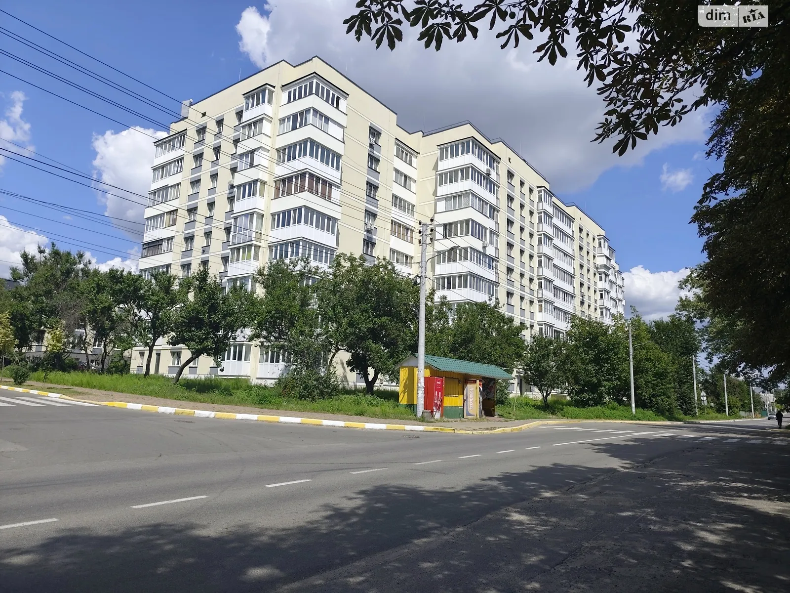 Продается 3-комнатная квартира 70.1 кв. м в Буче, ул. Яблонская, 17 - фото 1