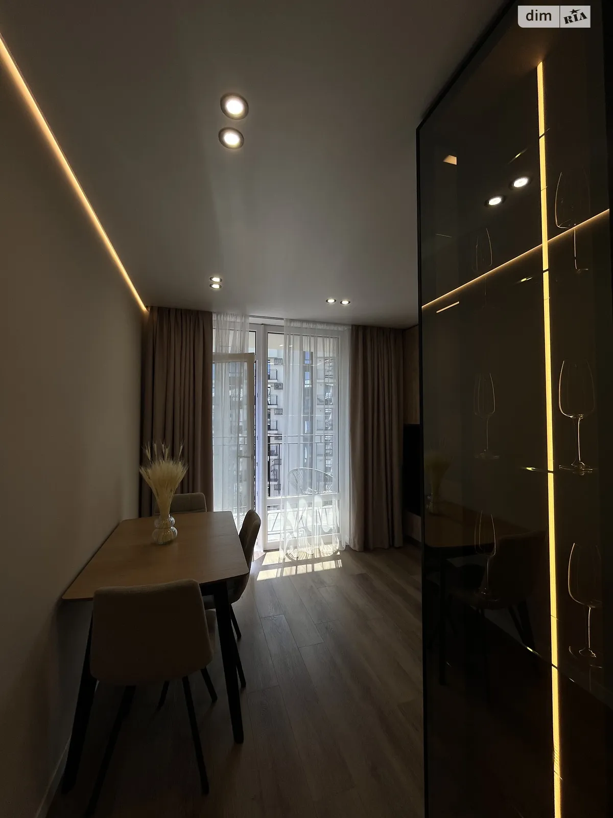 Продається 1-кімнатна квартира 40 кв. м у Івано-Франківську, вул. Юліана Пелеша(Крайківського), 3 корпус 8 - фото 1