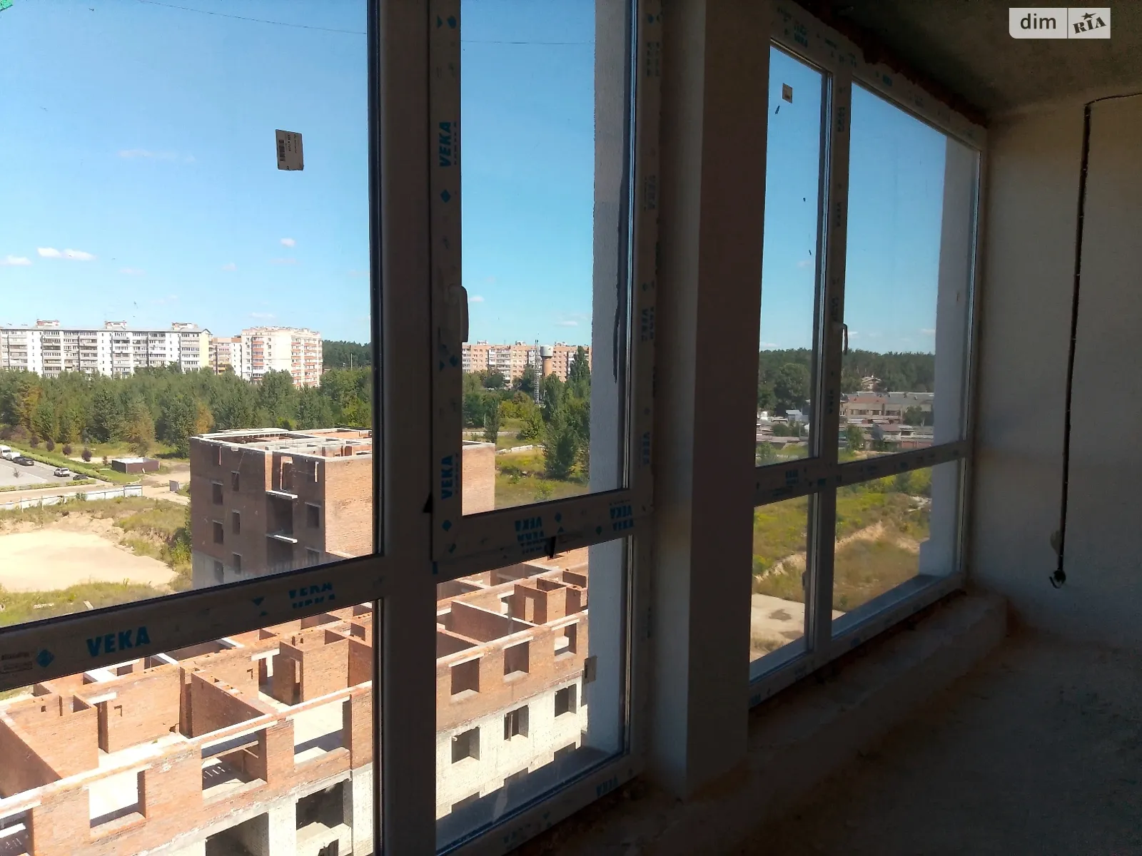 Продается 2-комнатная квартира 76 кв. м в Буче, ул. Ивана Кожедуба, 8А - фото 1