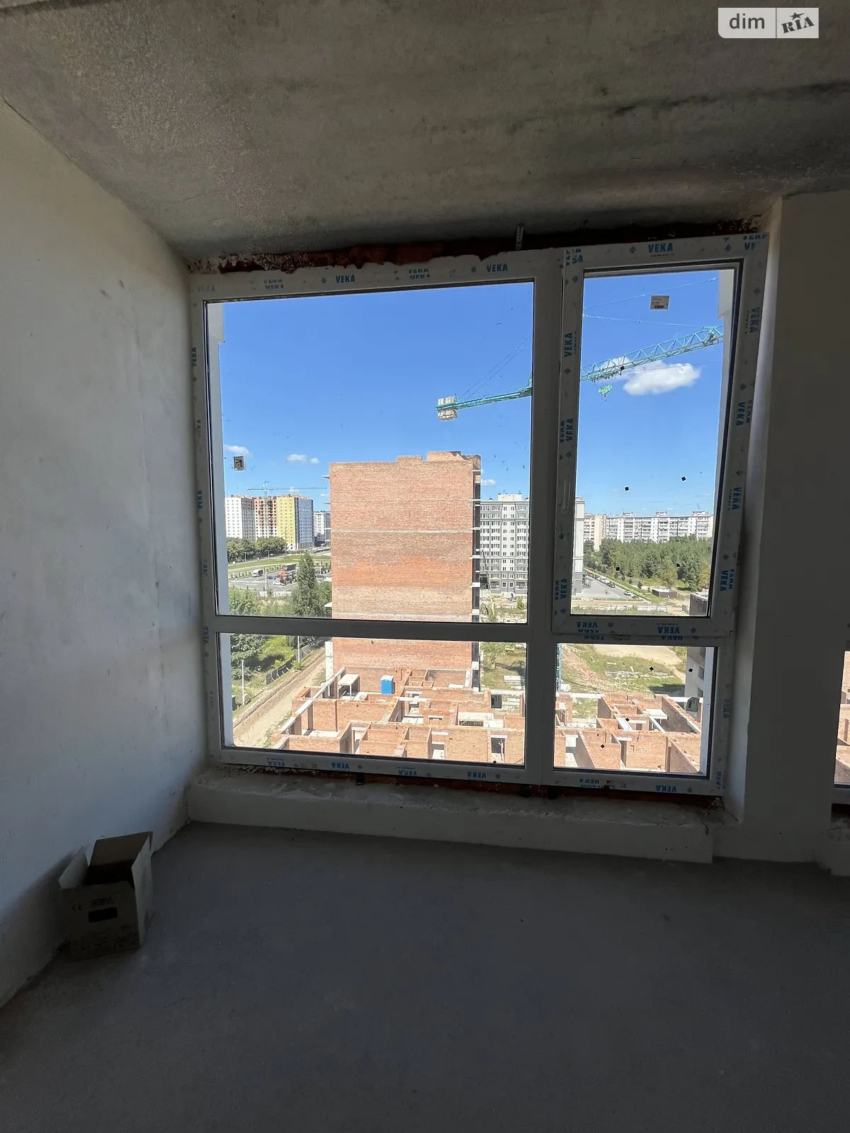 Продается 1-комнатная квартира 72 кв. м в Буче, ул. Ивана Кожедуба, 8А - фото 1