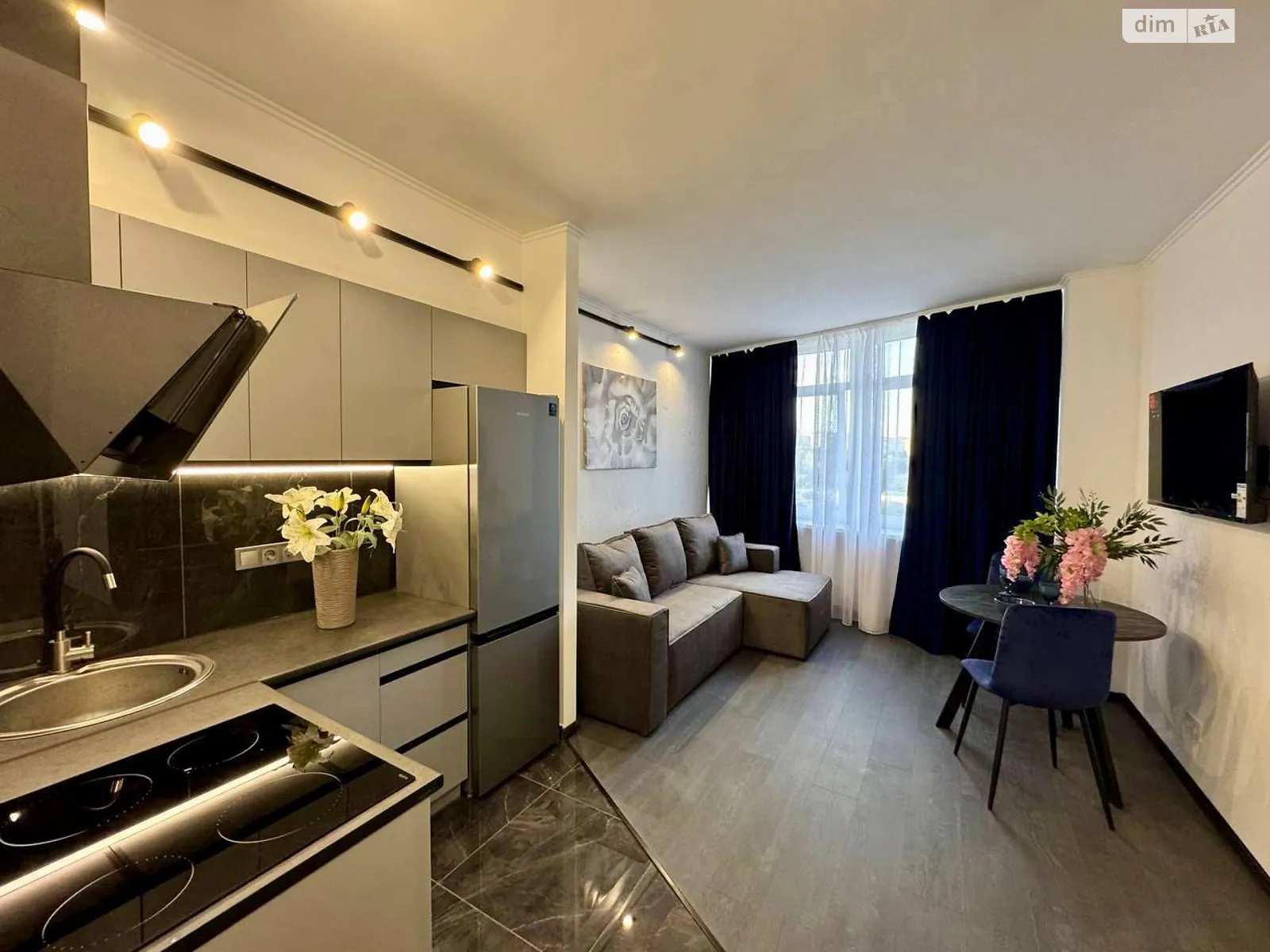 Сдается в аренду 1-комнатная квартира 45 кв. м в Днепре, пер. Пихтовый, 1А - фото 1