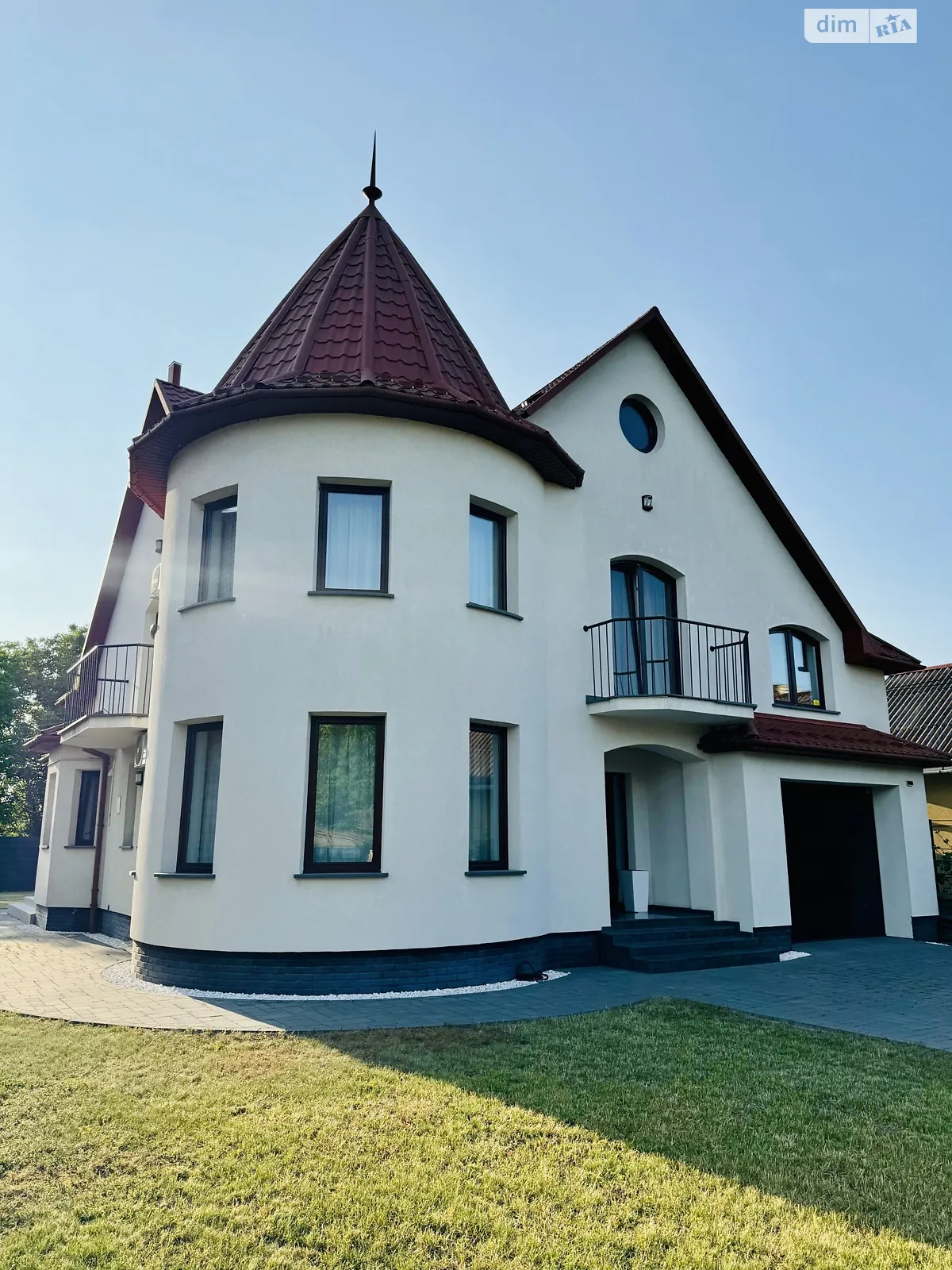 Продается дом на 2 этажа 270 кв. м с баней/сауной, цена: 339000 $ - фото 1