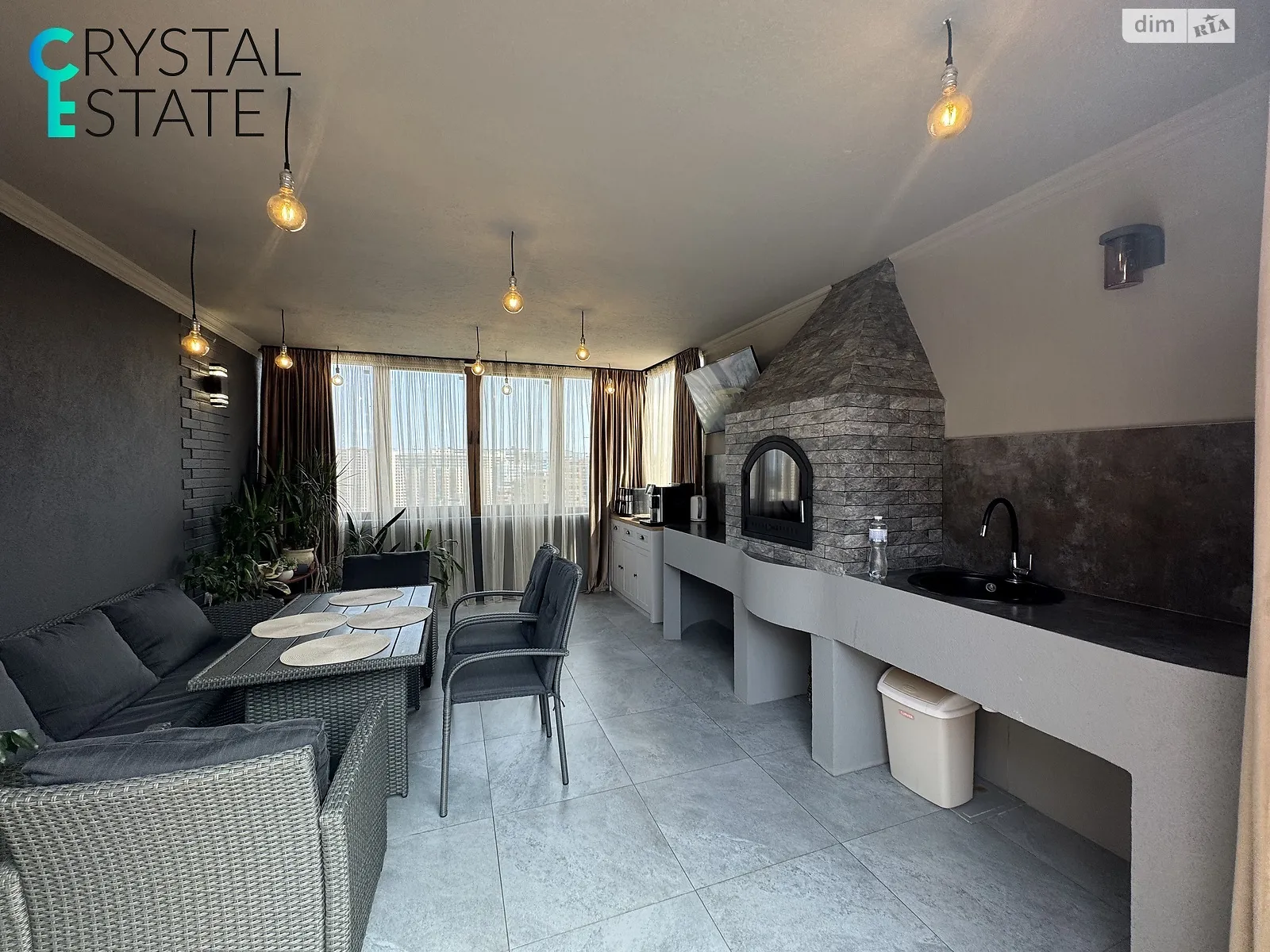 Продается 5-комнатная квартира 193.6 кв. м в Одессе, ул. Педагогическая, 21 корпус 1 - фото 1