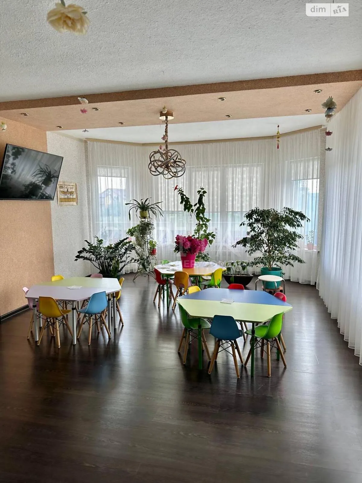 Продается объект сферы услуг 414.4 кв. м в 2-этажном здании, цена: 550000 $ - фото 1