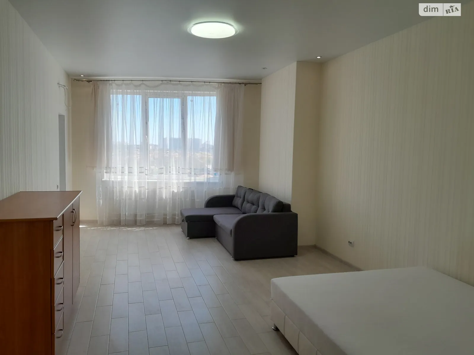 Сдается в аренду 1-комнатная квартира 60 кв. м в Одессе, ул. Люстдорфская дорога, 55 - фото 1