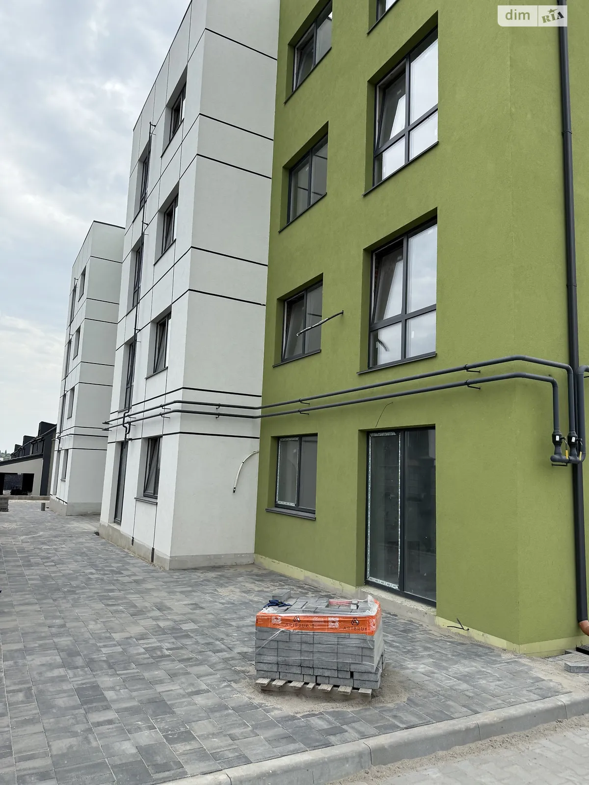 Продается 1-комнатная квартира 45.2 кв. м в Ровно, мас. Чаривный, 18 - фото 1