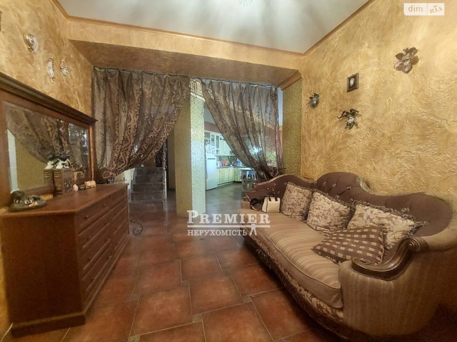 Продается 3-комнатная квартира 230.2 кв. м в Одессе, ул. Люстдорфская дорога - фото 1