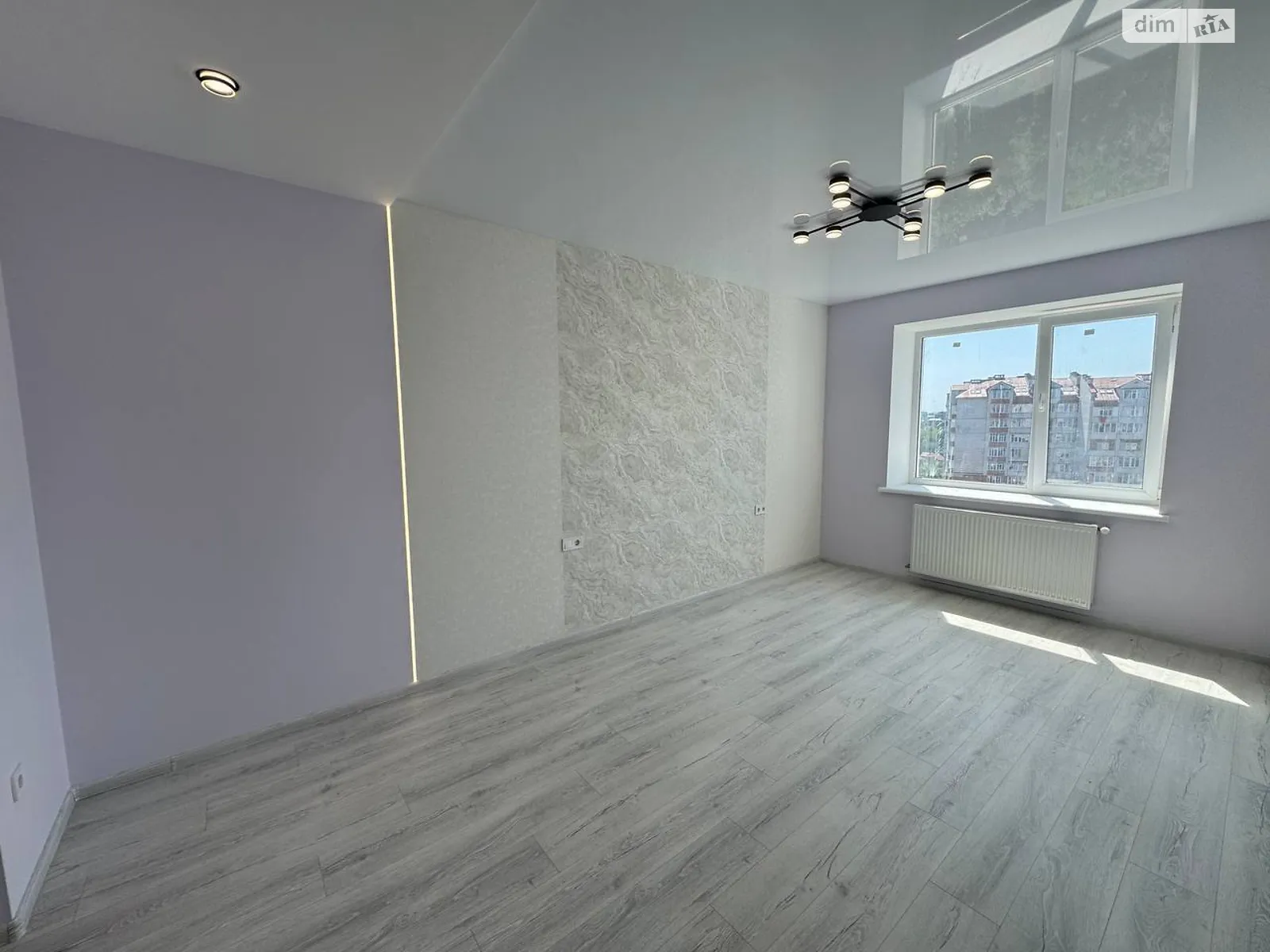 Продается 2-комнатная квартира 60 кв. м в Ивано-Франковске, ул. Княгинин, 44 - фото 1