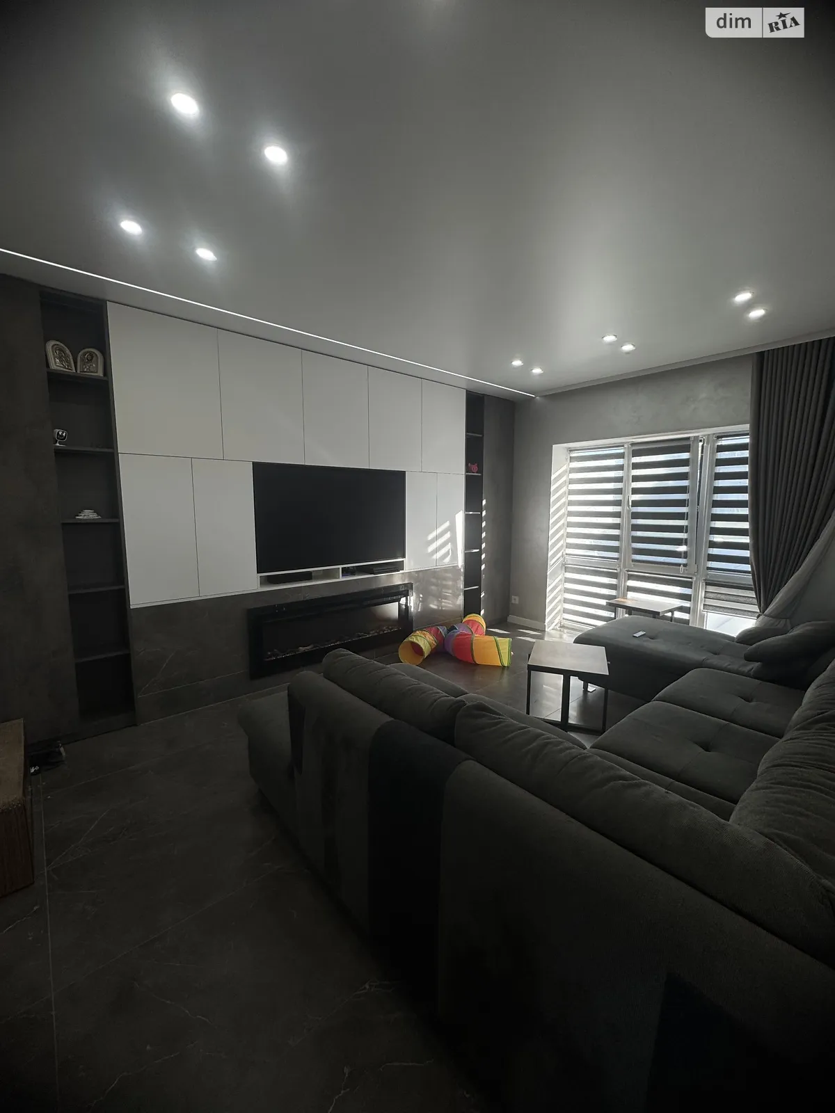 Продается дом на 2 этажа 130 кв. м с мебелью, цена: 165000 $ - фото 1