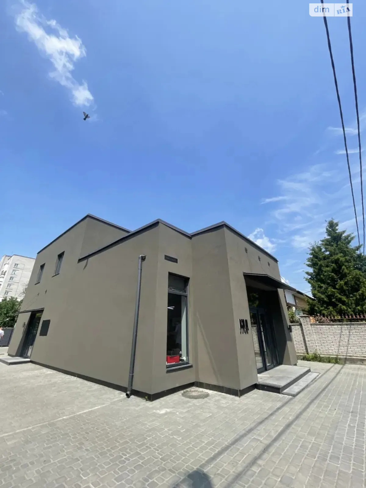 Сдается в аренду объект сферы услуг 120 кв. м в 2-этажном здании, цена: 45000 грн - фото 1