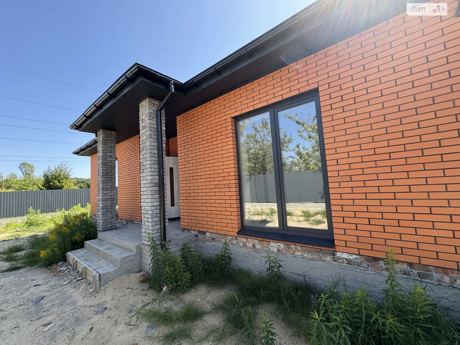Продается одноэтажный дом 98 кв. м с гаражом, цена: 77000 $ - фото 1