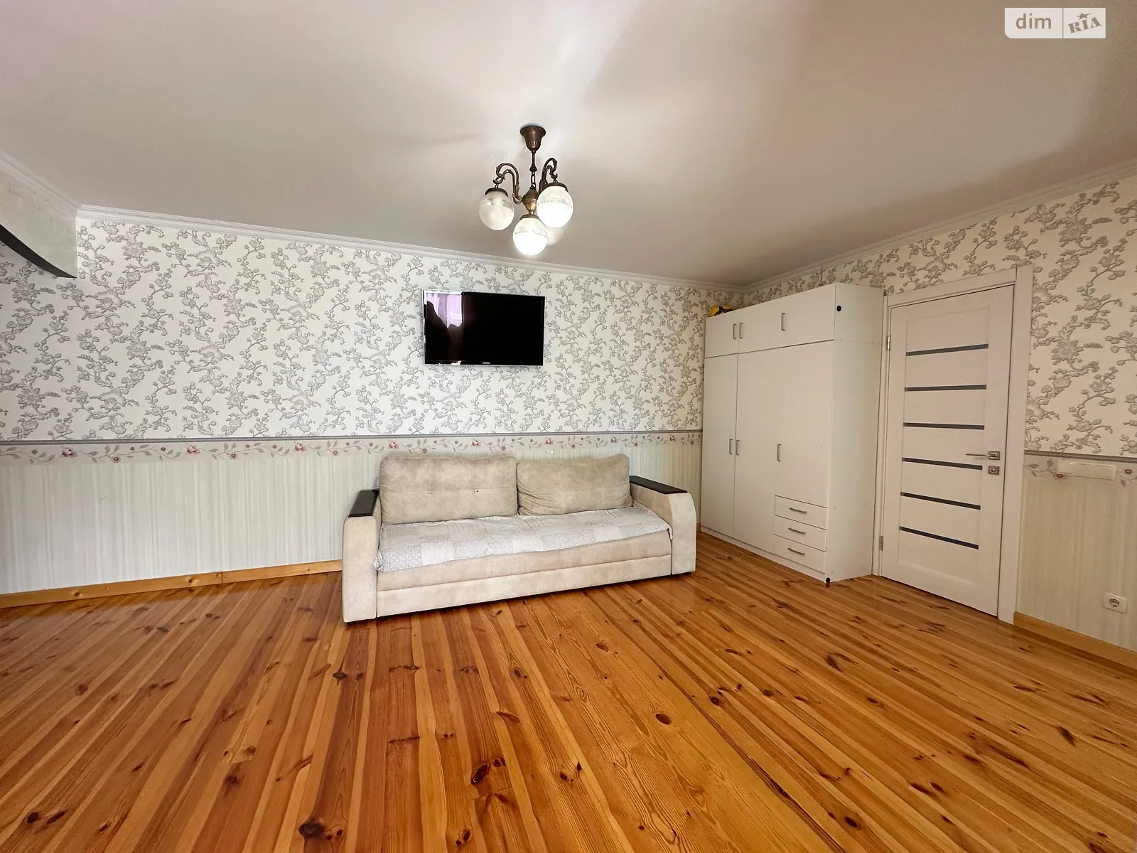 Продается 2-комнатная квартира 62.4 кв. м в Хмельницком, ул. Кармелюка, 5 - фото 1