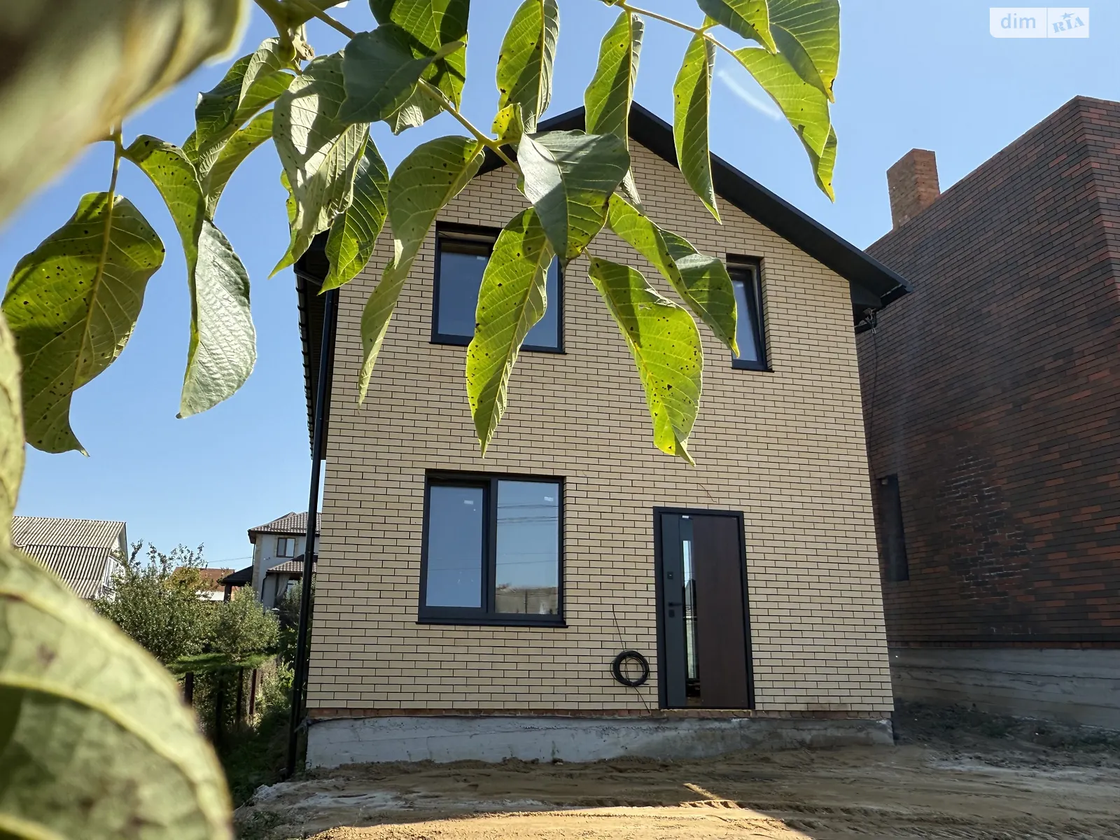 Продается дом на 2 этажа 107 кв. м с балконом, цена: 88000 $ - фото 1