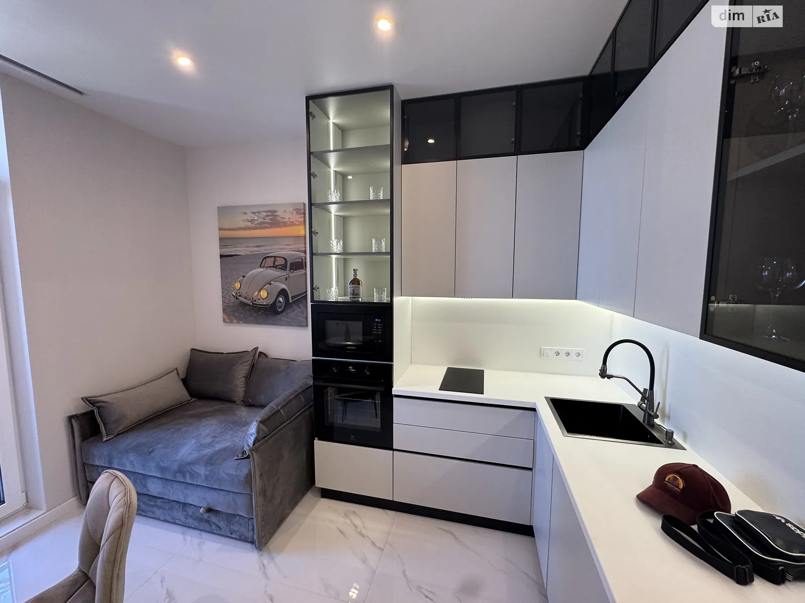 Продається 1-кімнатна квартира 47 кв. м у Одесі, пров. Курортний, 1Б - фото 1