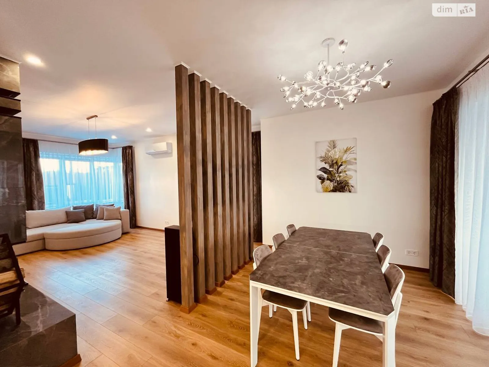 Сдается в аренду дом на 2 этажа 190 кв. м с мебелью, цена: 1800 $ - фото 1