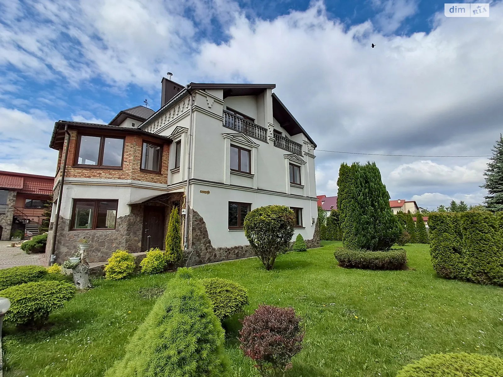 Продается дом на 2 этажа 267.1 кв. м с камином, цена: 250000 $ - фото 1