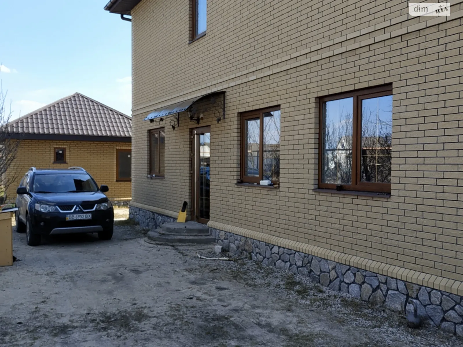 Продается дом на 2 этажа 200 кв. м с верандой, цена: 65000 $ - фото 1