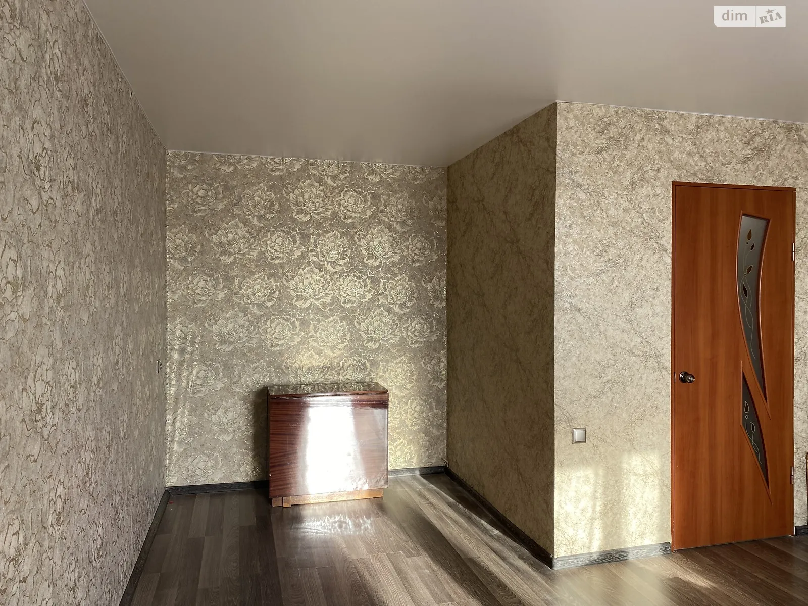 Продается 1-комнатная квартира 40 кв. м в Краснограде, 3-й мікрорайон - фото 1